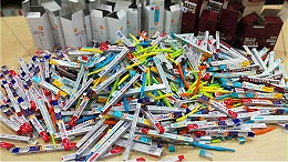苏州海关监督销毁一批进口不合格牙刷